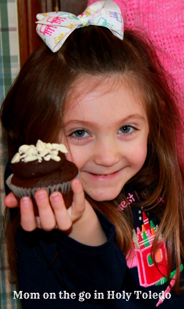 maddyheart_cupcake_b4 031