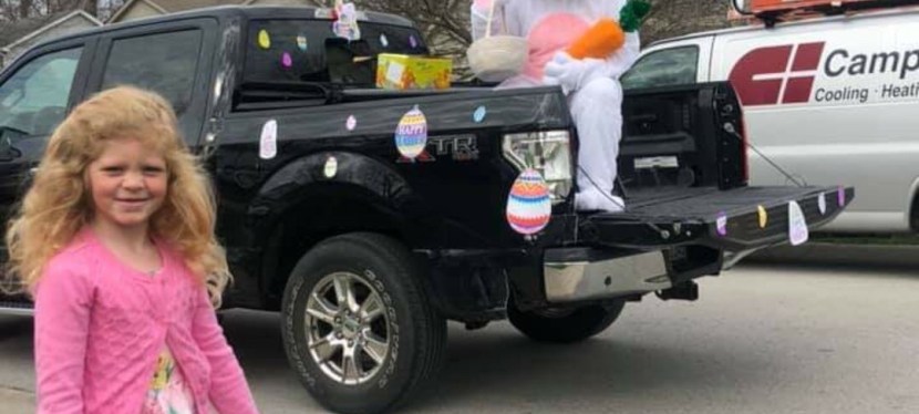 Social-Distance-Awareness Traveling Easter Bunny