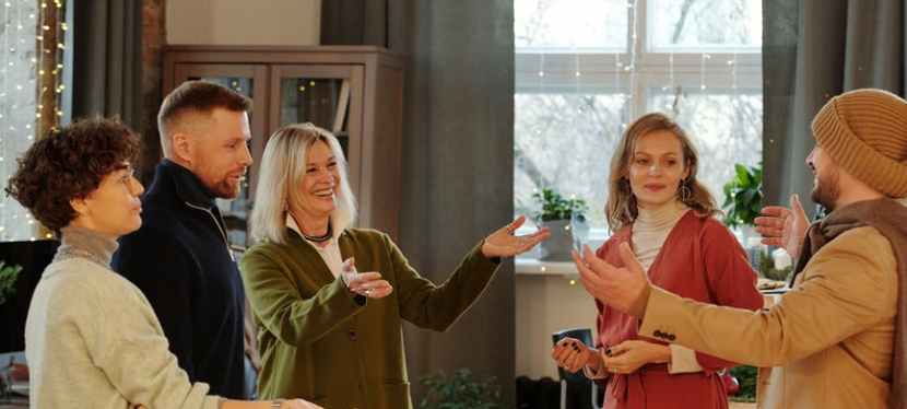 Welcome Committee: 6 Ways To Welcome New Neighbors