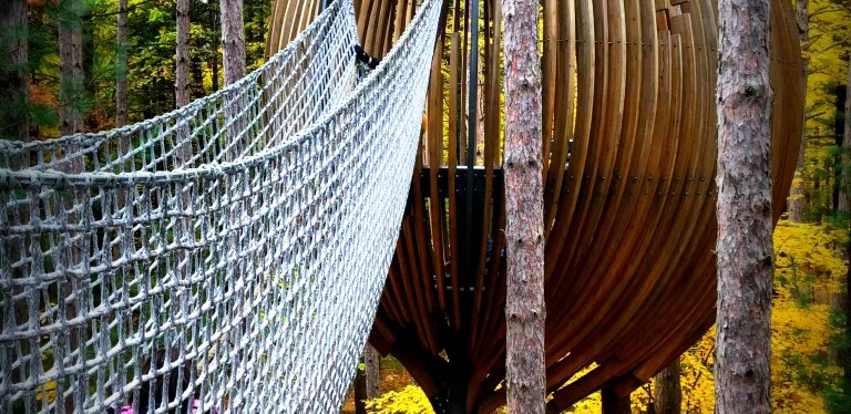 Dow Gardens: The Ultimate Fall Day Trip Destination for&nbsp;Families