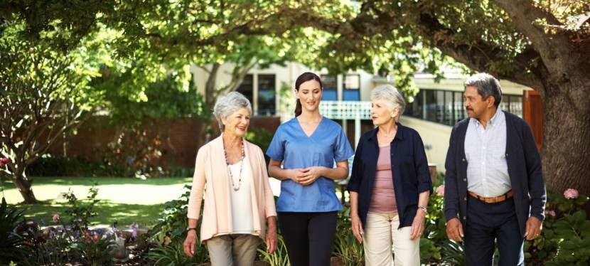 What to Look for When Touring a Retirement Home