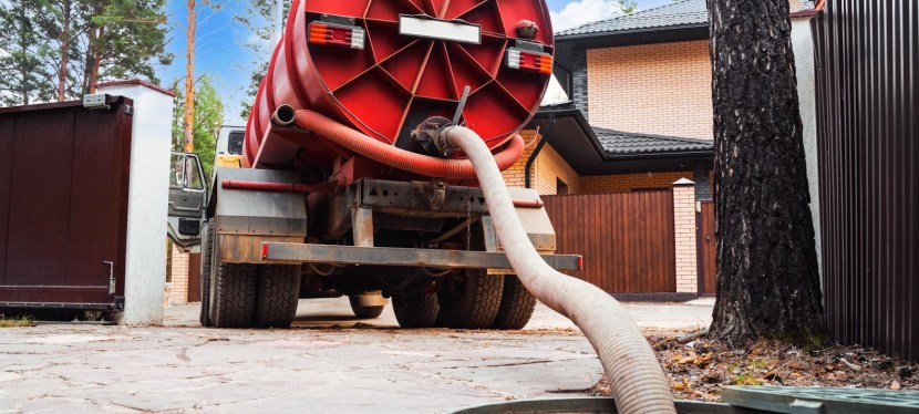 5 Signs You Need Septic Tank Cleaning Service