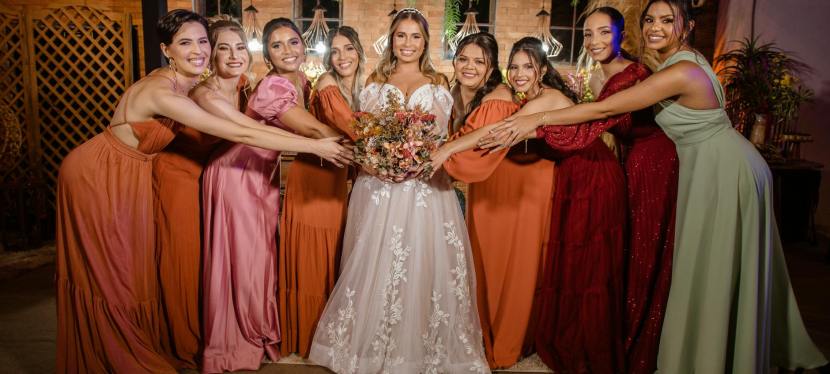Things To Consider When Selecting Your Bridesmaids’&nbsp;Dresses